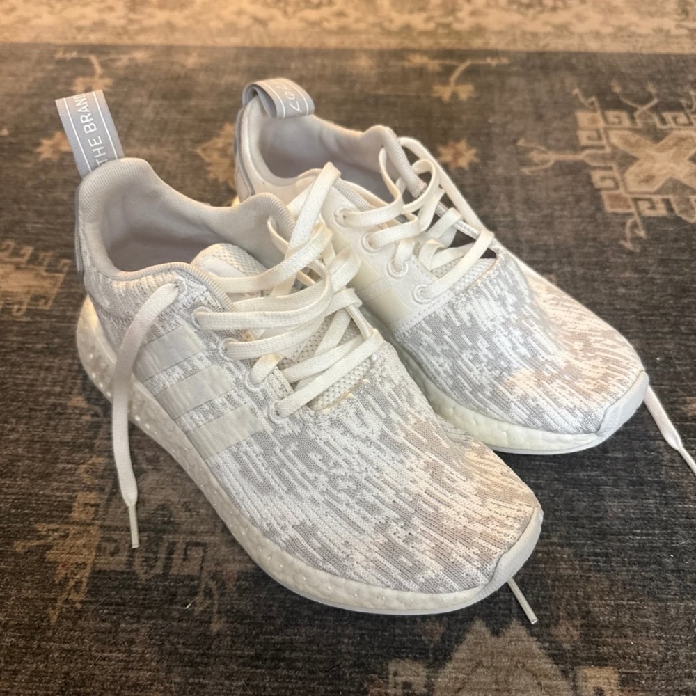 White Nike boosts